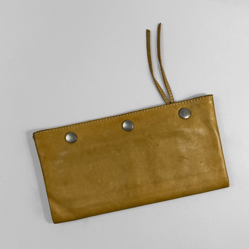 FRYE Unique Travel / Shopping Leather Wallet